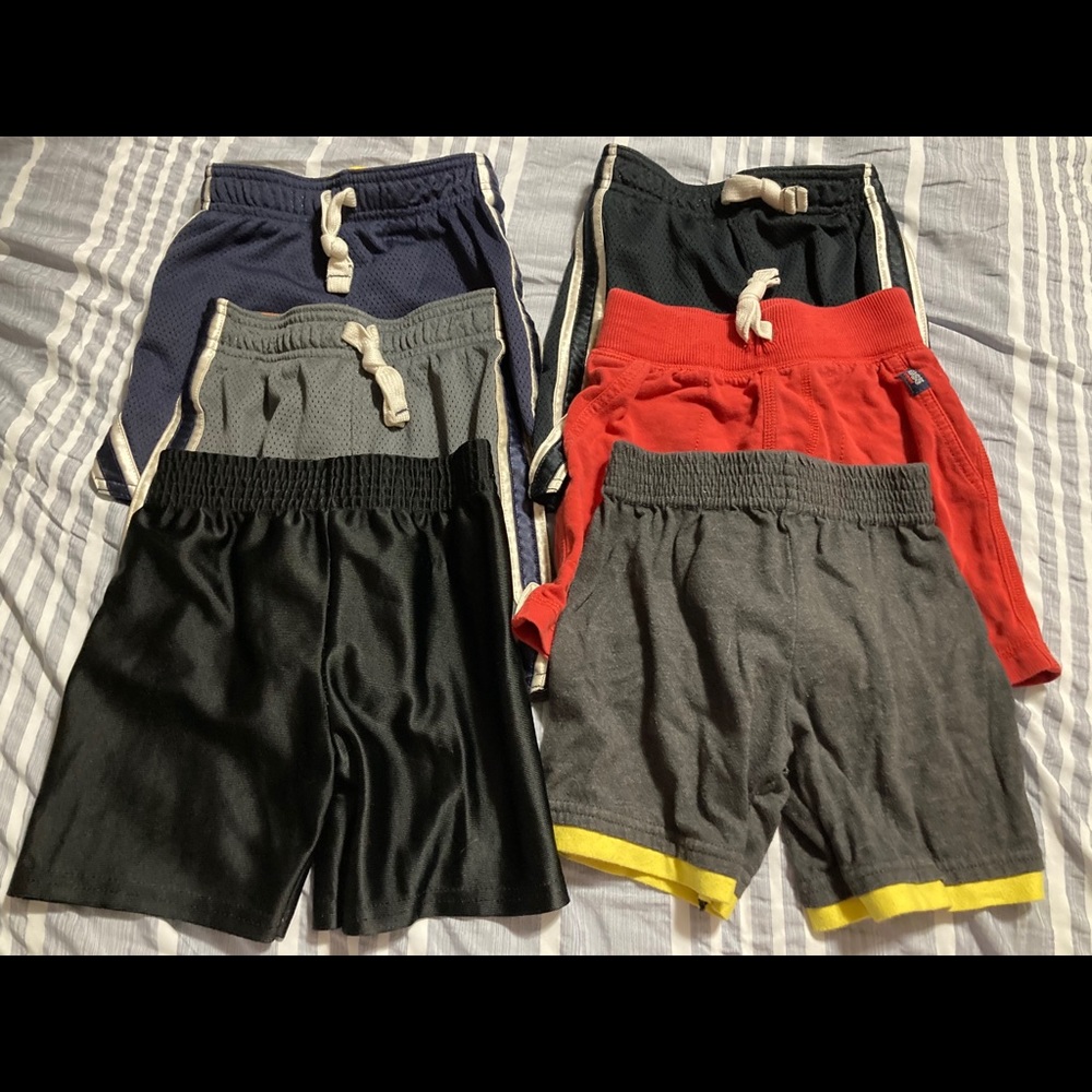 Toddler boy’s 2t shorts lot